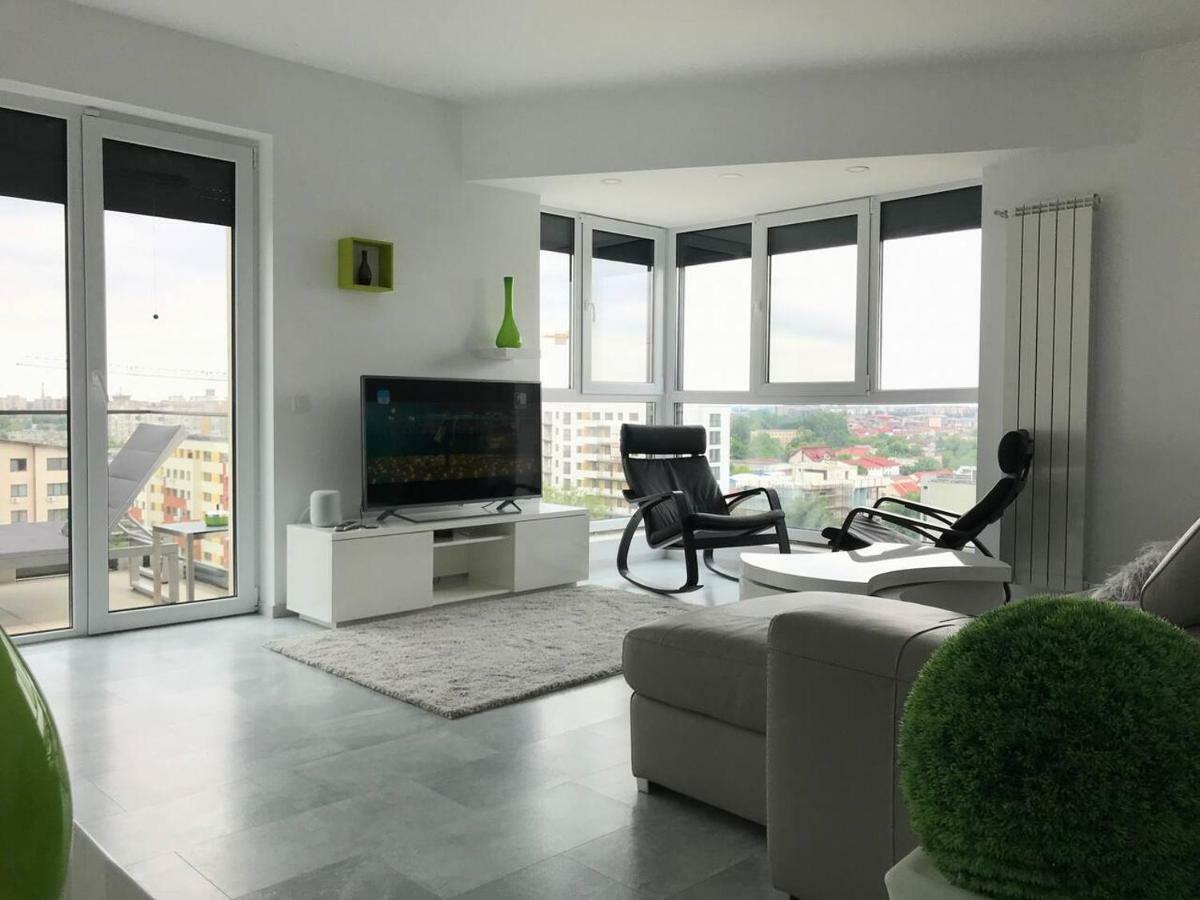 Luxury Westpark 2 Residence With Lake View بوخارست المظهر الخارجي الصورة